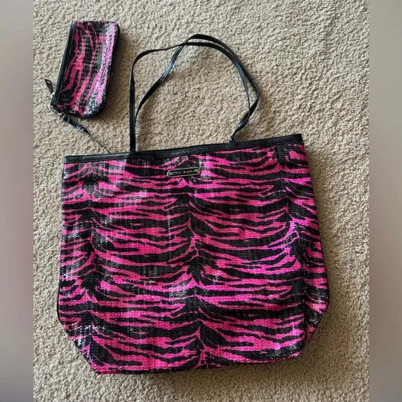 Betsey Johnson tote bag - Picture 1 of 5